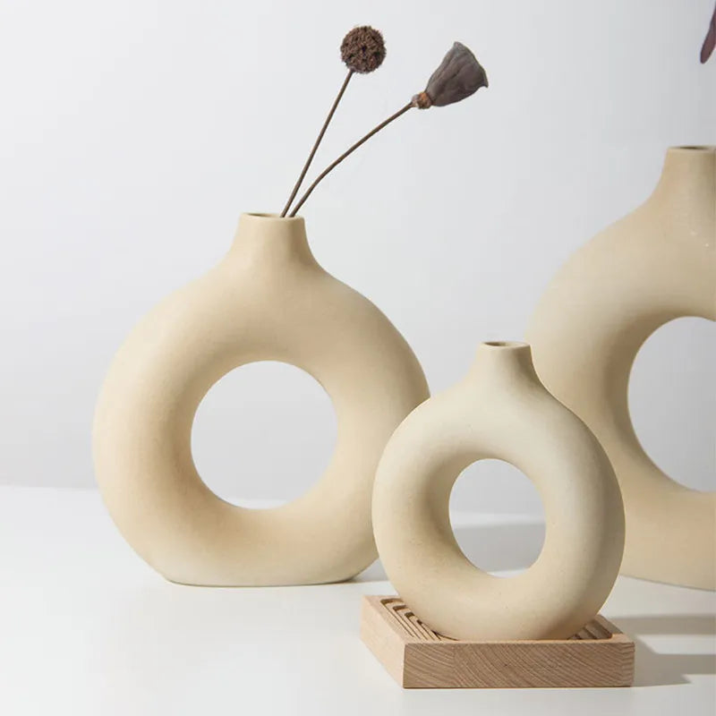 Circular Hollow Ceramic Donuts Vase